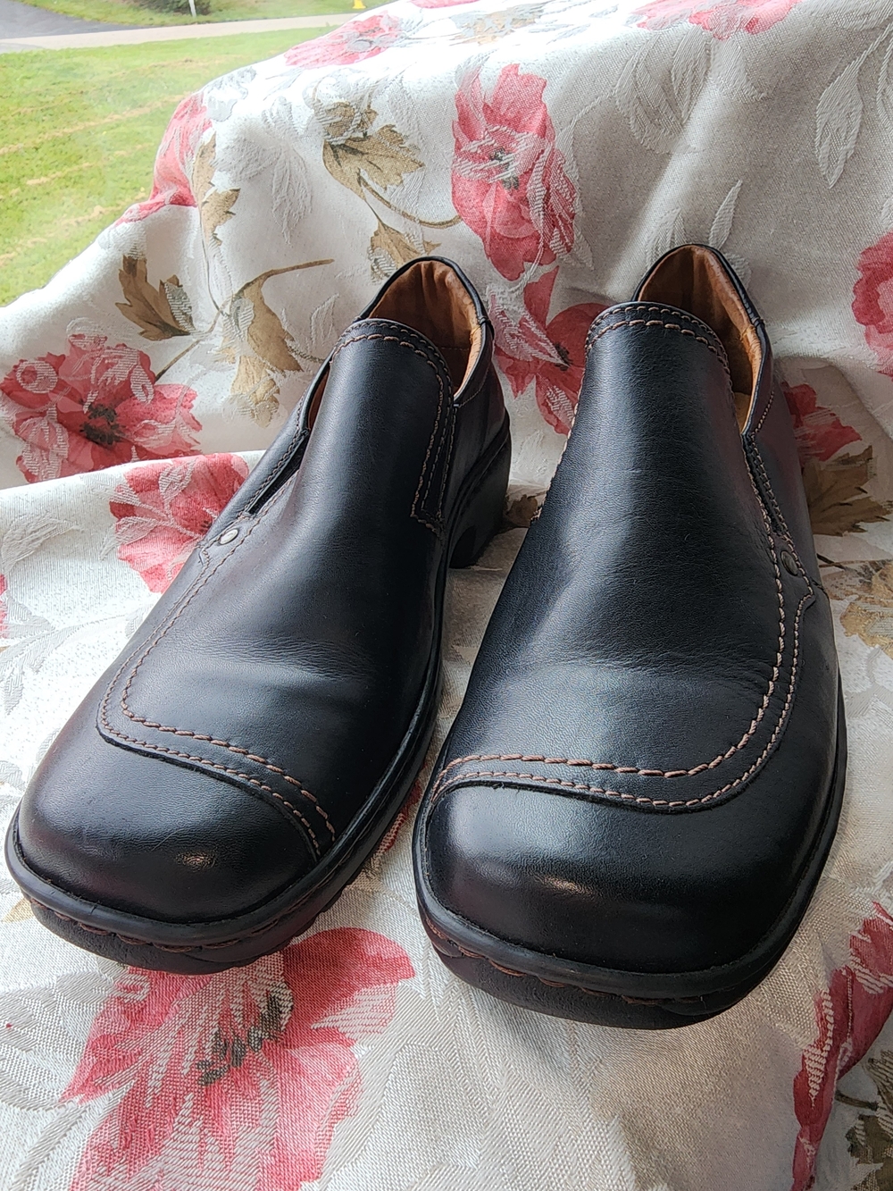 Josef Seibel Black Leather Slip-On Loafers with Brown Stitching